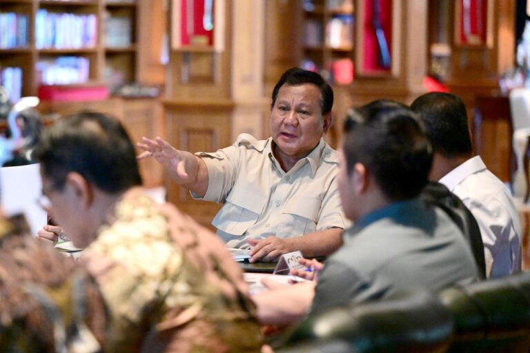 presiden-prabowo-pimpin-ratas-percepatan-hilirisasi-fokus-ciptakan-lapangan-kerja-hingga-pemerataan-ekonomi-16032025-194835