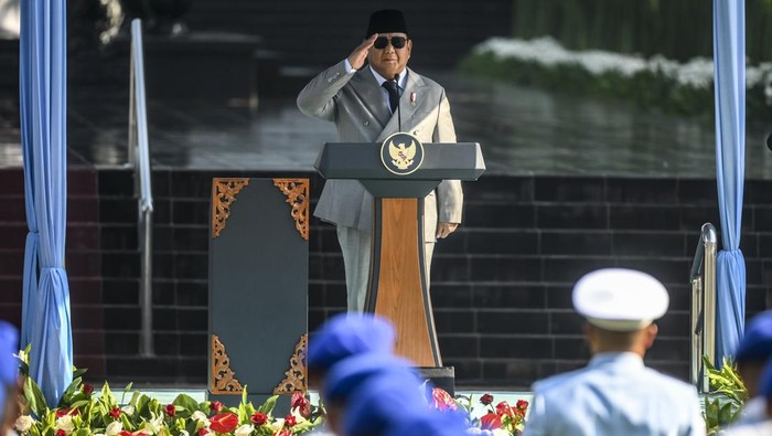 momen-presiden-prabowo-pimpin-upacara-hari-kesaktian-pancasila-di-lubang-buaya-1759289413405_169