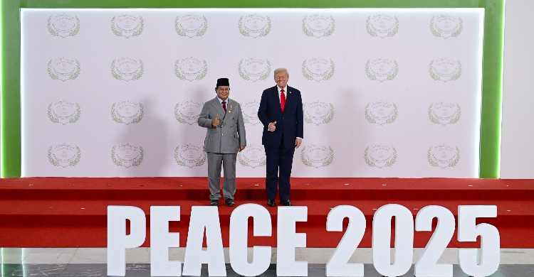 trump-puji-prabowo-di-ktt-perdamaian-gaza-luar-biasa-kerja-bagus-_285099